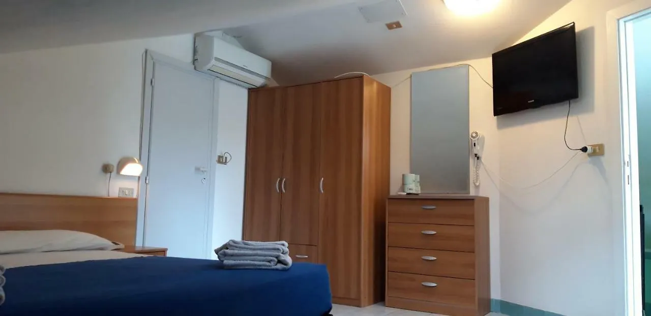 Hotel Vera Riccione 0*,